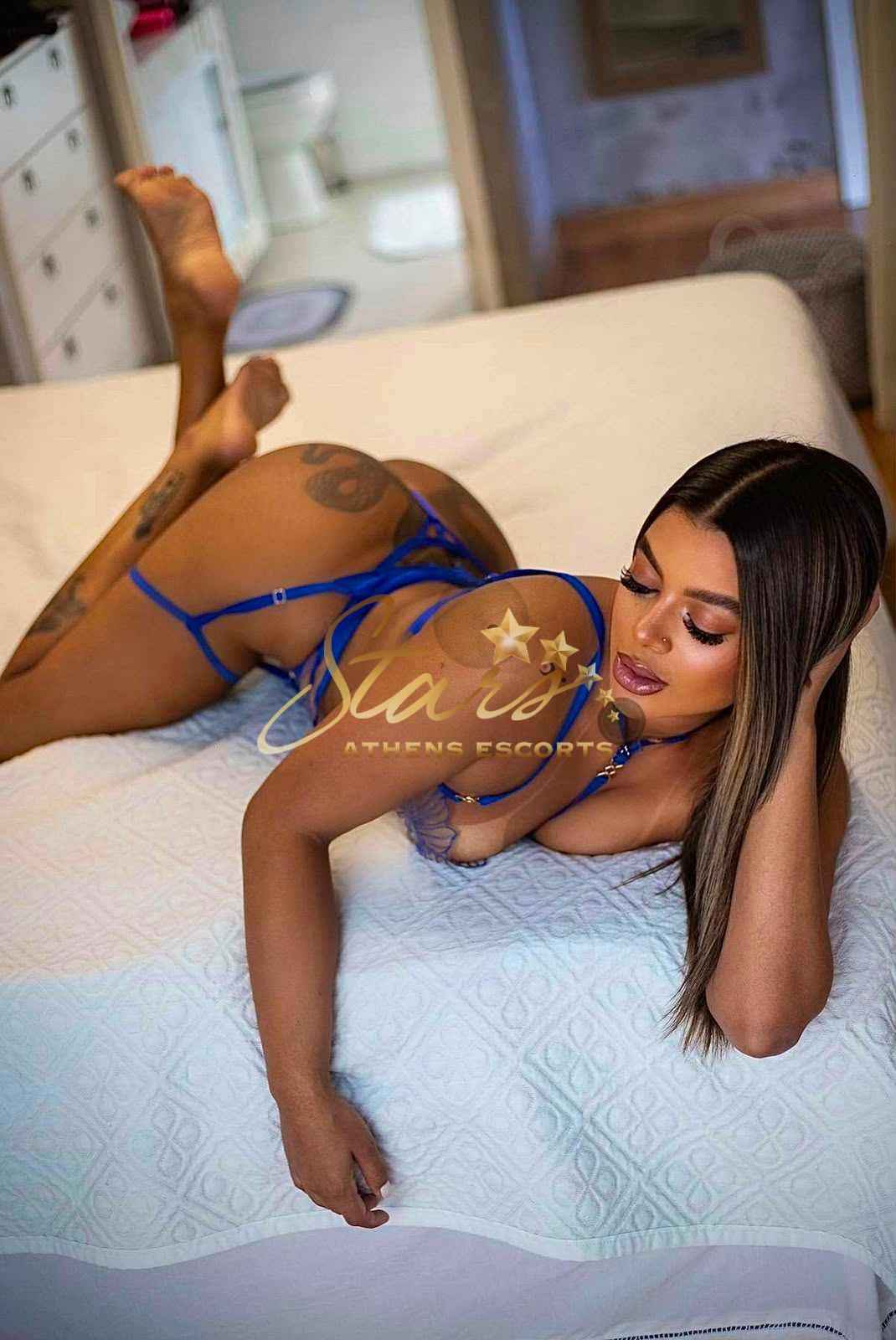 AURORA-ATHENS-ESCORT-STARS